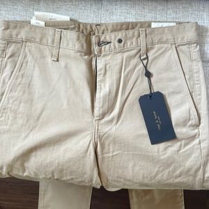 Men’s rag and bone size 33 chino pant